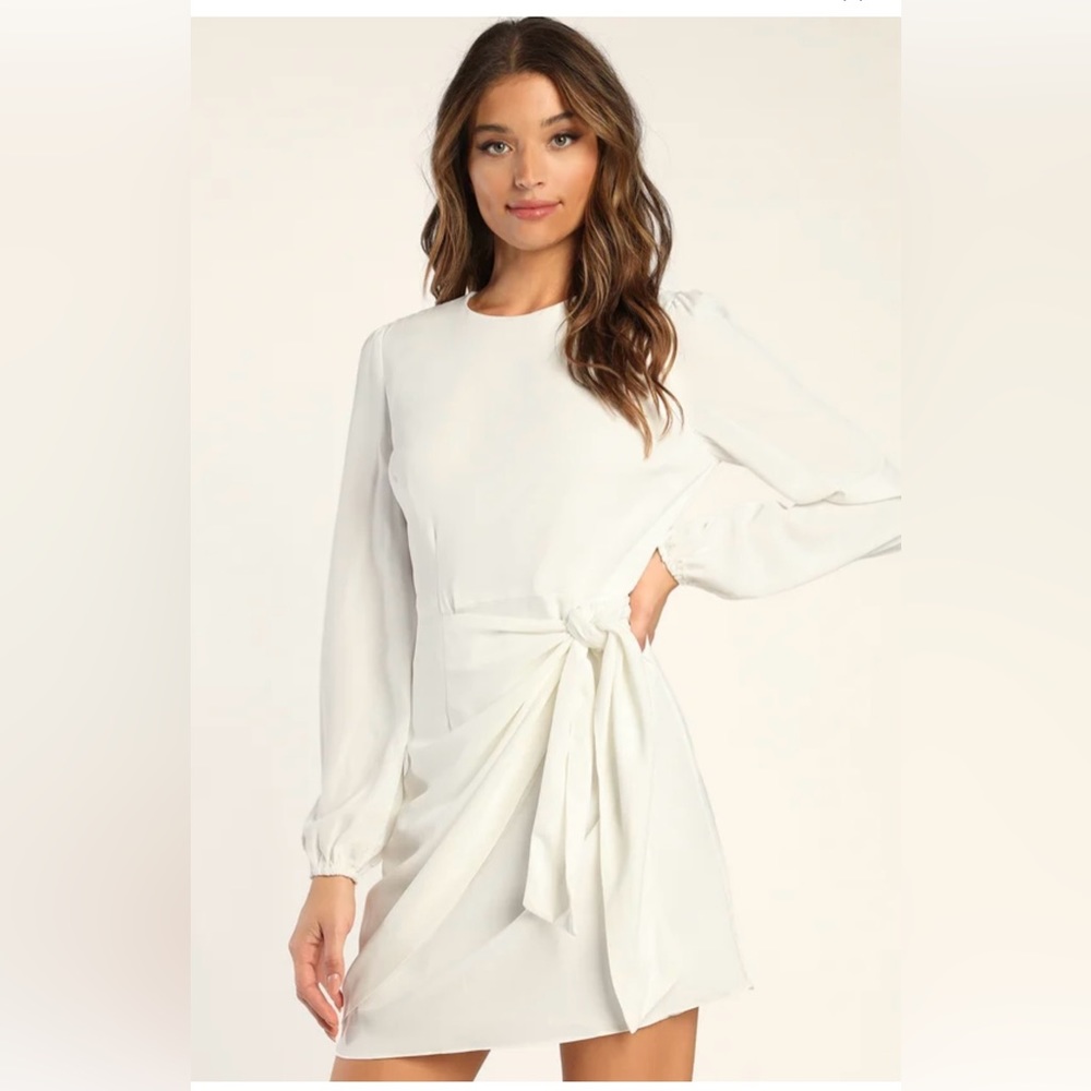 Lulu’s white wrap dress *LIKE NEW